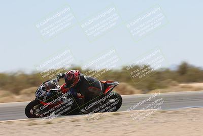 media/Apr-20-2025-CVMA (Sun) [[39090e8767]]/Race 9-Formula LW Twins Shootout/